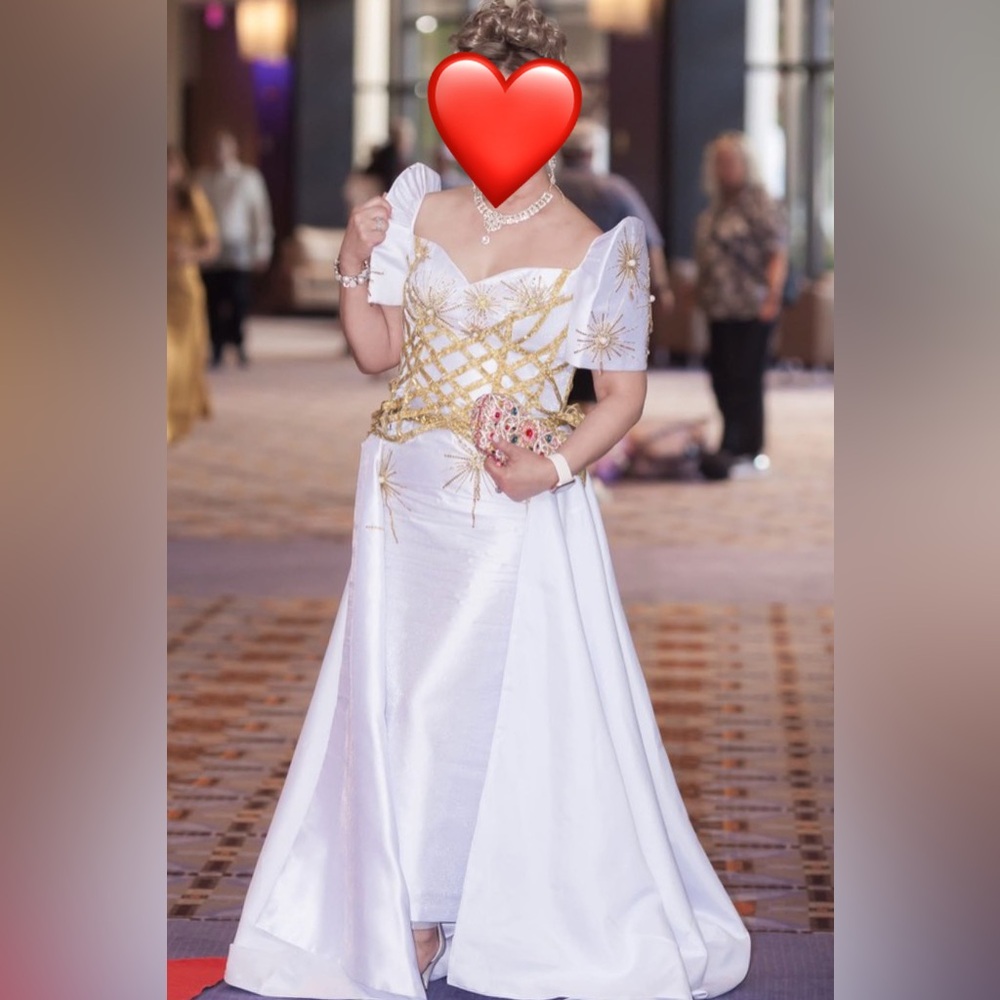 Elegant White and Gold Wedding Dress